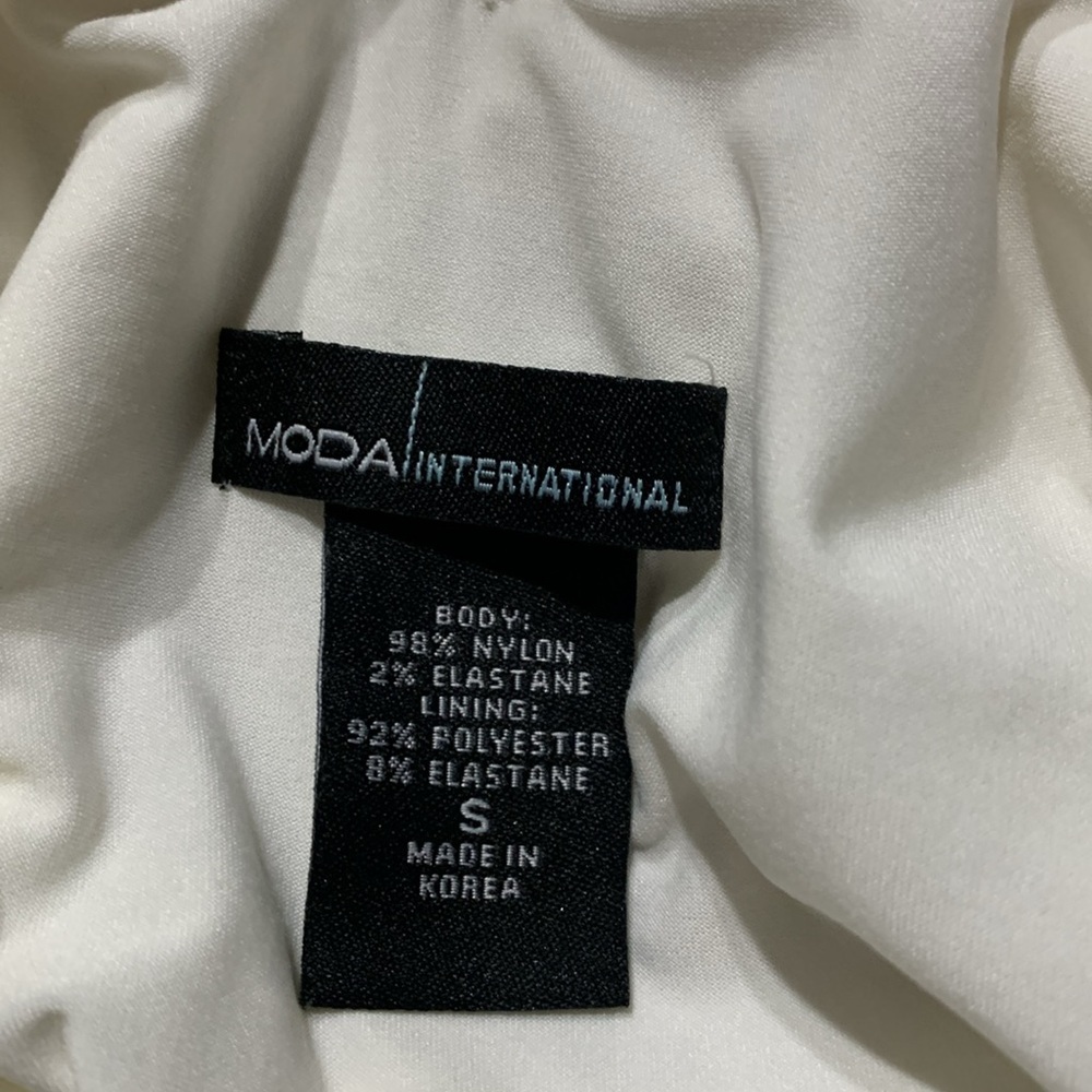 Moda International- slightly used woman’s dress - Picture 5 of 5
